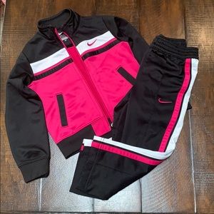 Nike jogger set